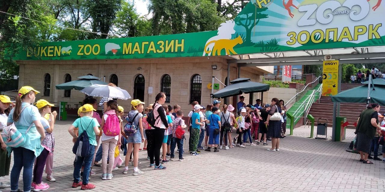 Посещение зоопарка детьми лагеря "Солнышко"